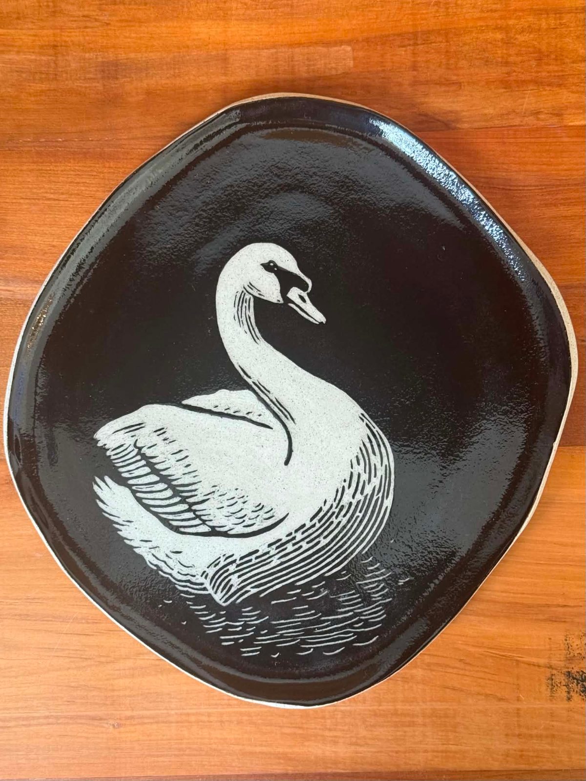 Swan Plate : Hand Carved